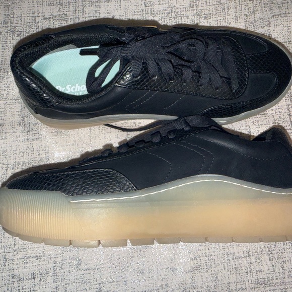 Dr. Scholl's Women's Time Off Win Platform Sneakers - Picture 7 of 16